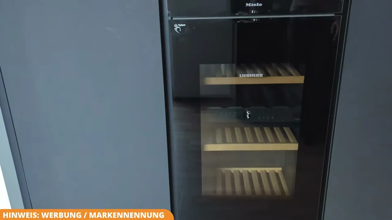 Ich finde das elegante Einbaudesign mit der grifflosen Tür und praktischer TipOpen-Funktion absolut gelungen.