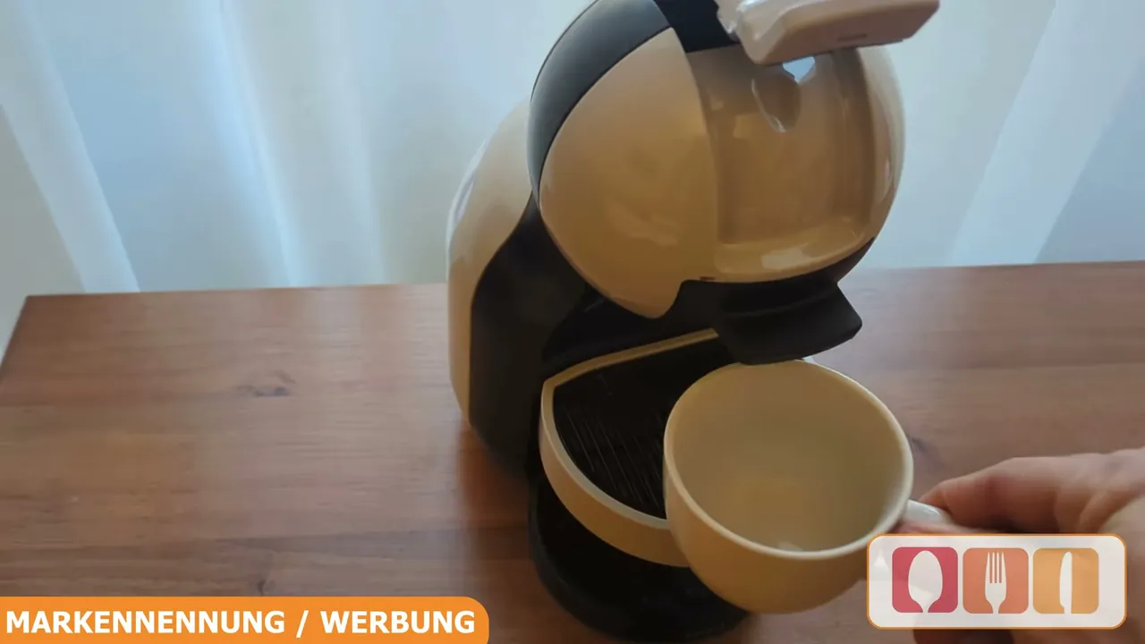 Mir gefällt das ultra-kompakte Gehäuse besonders gut, da die Kapselmaschine kaum Platz auf der Arbeitsfläche wegnimmt.