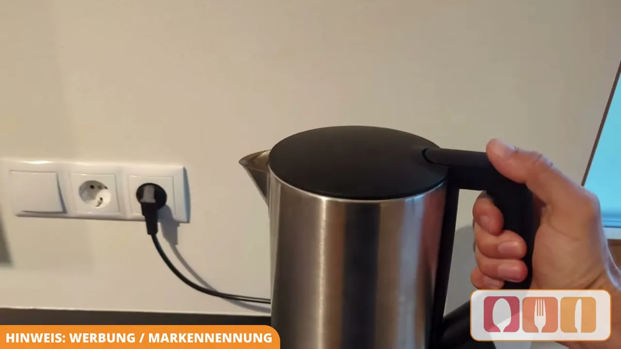 Ich finde das robuste Edelstahlgehäuse klasse, da das kochende Wasser so kaum mit Kunststoff in Berührung kommt.