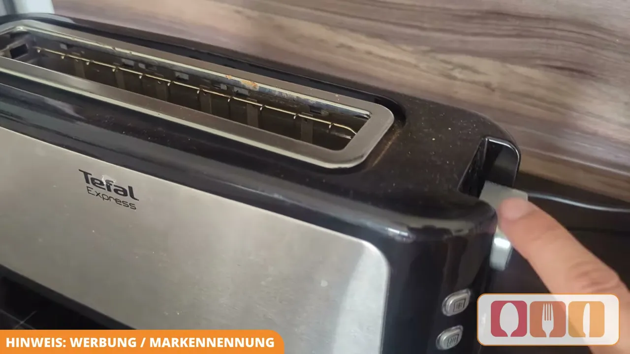 In meinem Test hat mir der extra hohe Aufzug sehr gefallen, da man fertige Scheiben sicher entnehmen kann.