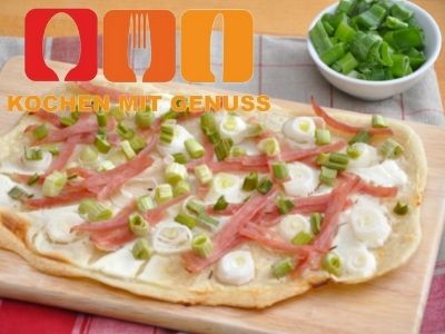 Flammkuchen Belag Schmand oder Creme Fraiche